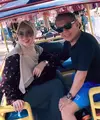 Ingrid Kansil dikenal sebagai presenter dan pemeran. Setelah menikah dengan politisi Syariefuddin Hasan tahun 1999 silam, ia mulai fokus keluarga. Jelang 24 tahun menikah, rumah tangganya dikenal sangat harmonis. [Instagram/ingrid_kansil]