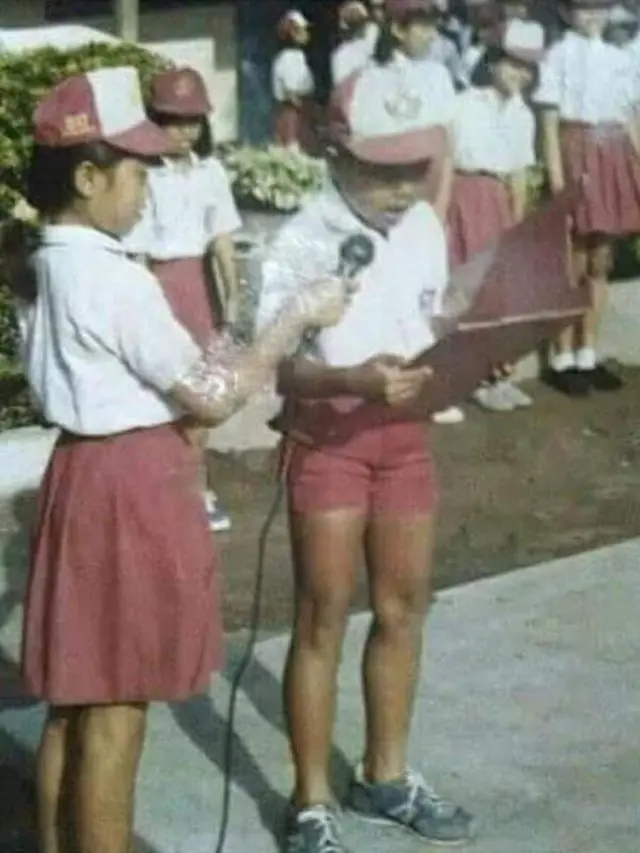 6 Foto Upacara Bendera saat Sekolah Zaman Dulu Ini Bikin Nostalgia