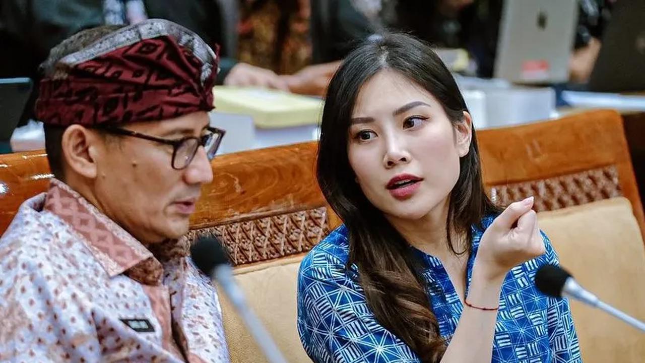 Bagi yang belum tahu, wanita bernama lengkap Angela Herliani Tanoesoedibjo ini sendiri adalah Wakil Menteri Pariwisata dan Ekonomi Kreatif Kabinet Indonesia Maju (Wamenparekraf).
