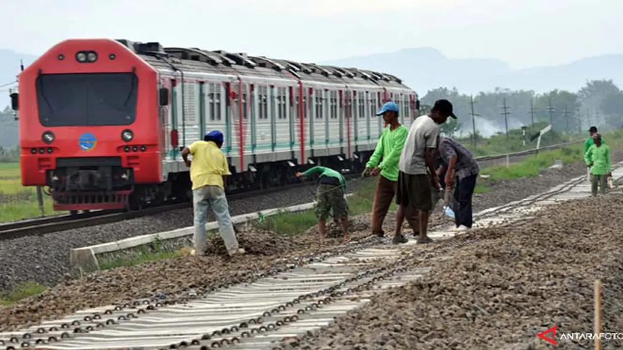 jalur-kereta130308c.jpg