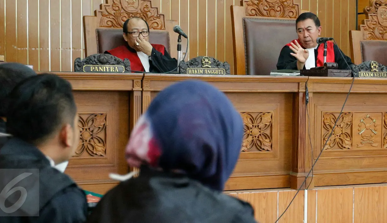 Pengadilan Negeri Jakarta Selatan menggelar sidang perdana Peninjauan Kembali (PK) yang diajukan Abu Bakar Baasyir , Jakarta, Selasa (17/11). Abu Bakar Baasyir mengajukan PK terhadap putusan atas hukuman penjara selama 15 tahun (Liputan6.com/Yoppy Renato)