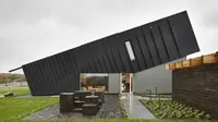 Sebuah perusahaan desain asal Norwegia menciptakan rumah dengan nol emisi dan memanfaatkan sinar matahari sebagai sumber energi (Foto: huffingtonpost.com)