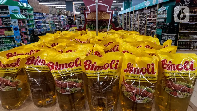 Ketersediaan Stok Minyak Goreng di Supermarket