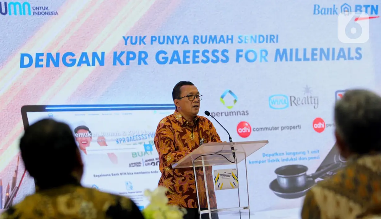 Dirut PT Bank Tabungan Negara (Persero) Tbk Haru Koesmahargyo saat memberikan sambutan di Jakarta, Rabu (28/4/2021). Bank BTN akan terus menggandeng pengembang-pengembang lainnya baik subsidi maupun non-subsidi dalam rangka mendukung Gerakan 1 Juta Kompor Induksi. (Liputan6.com/Pool/BTN)