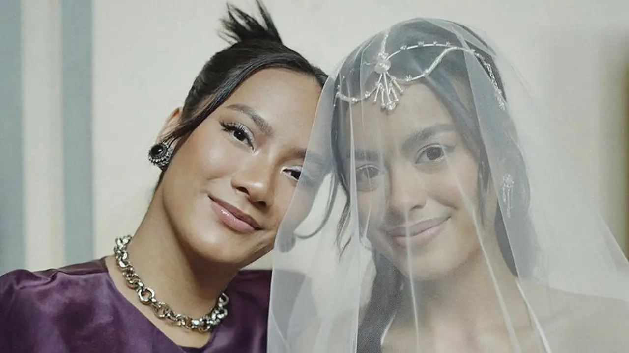 Riasan Wajah Tara Basro Saat Menjadi Bridesmaid di Pernikahan Eva Celia