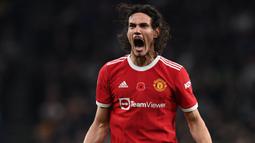 Manchester United menyetujui kontrak lima tahun dengan raksasa teknologi TeamViewer sebagai sponsor utama pada awal musim 2021/22. Kesepakatan itu bernilai 325 juta dolar, yang merupakan kesepakatan jersey terbesar di Liga Inggris berdasarkan pendapatan per tahun. (AFP/Glyn Kirk)