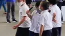 Gaya Rafathar bermain dengan teman-temannya di sekolah. (Foto: Instagram/@chevirgo)