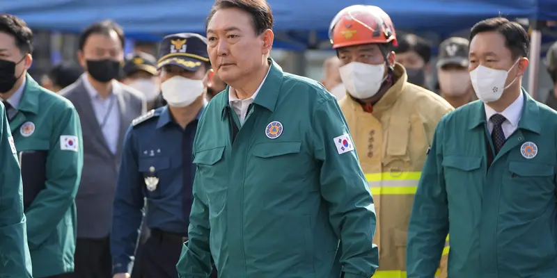 Presiden Korea Selatan Sambangi Lokasi Tragedi Halloween Itaewon