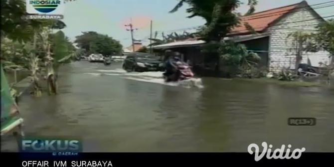 VIDEO: Luapan Sungai Bengawan Jero Bikin 6 Kecamatan di Lamongan Banjir