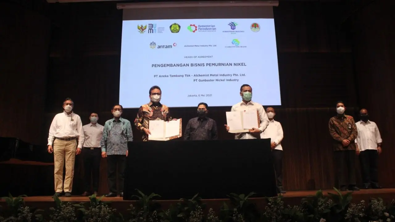 PT Aneka Tambang (Antam) menandatangani Perjanjian Pendahuluan Pengembangan Bisnis Pemurnian Nikel bersama Alchemist Metal Industry Pte Ltd dan PT Gunbuster Nickel Industry.