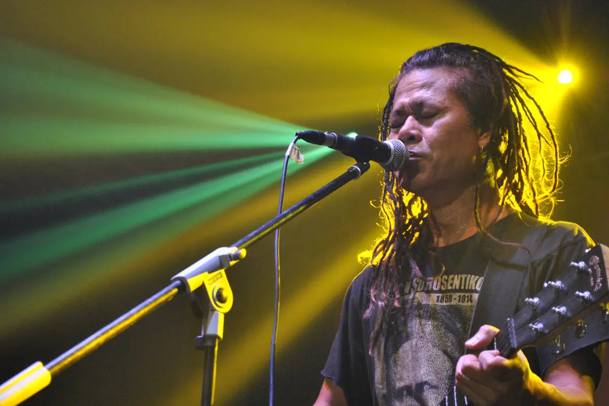 [Bintang] Tony Q Rastafara