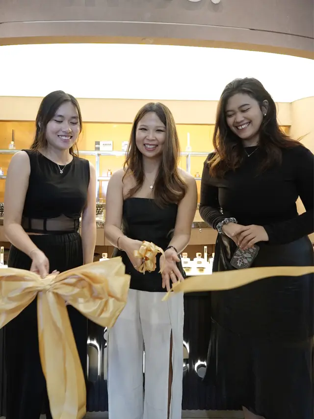 Aktivitas Ngedate Seru dengan Bikin Parfum Sendiri di Gerai Terbarunya Mine Perfumery