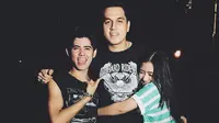 Prilly Latuconsina, Aliando dan Kevin Julio [foto: instagram/prillylatuconsina96]