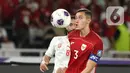 Unggul satu gol, Timnas Indonesia tidak mengendurkan serangan. (Liputan6.com/Angga Yuniar)