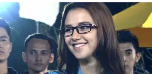 Dahlia Poland merasakan betapa perihnya syuting di mall.