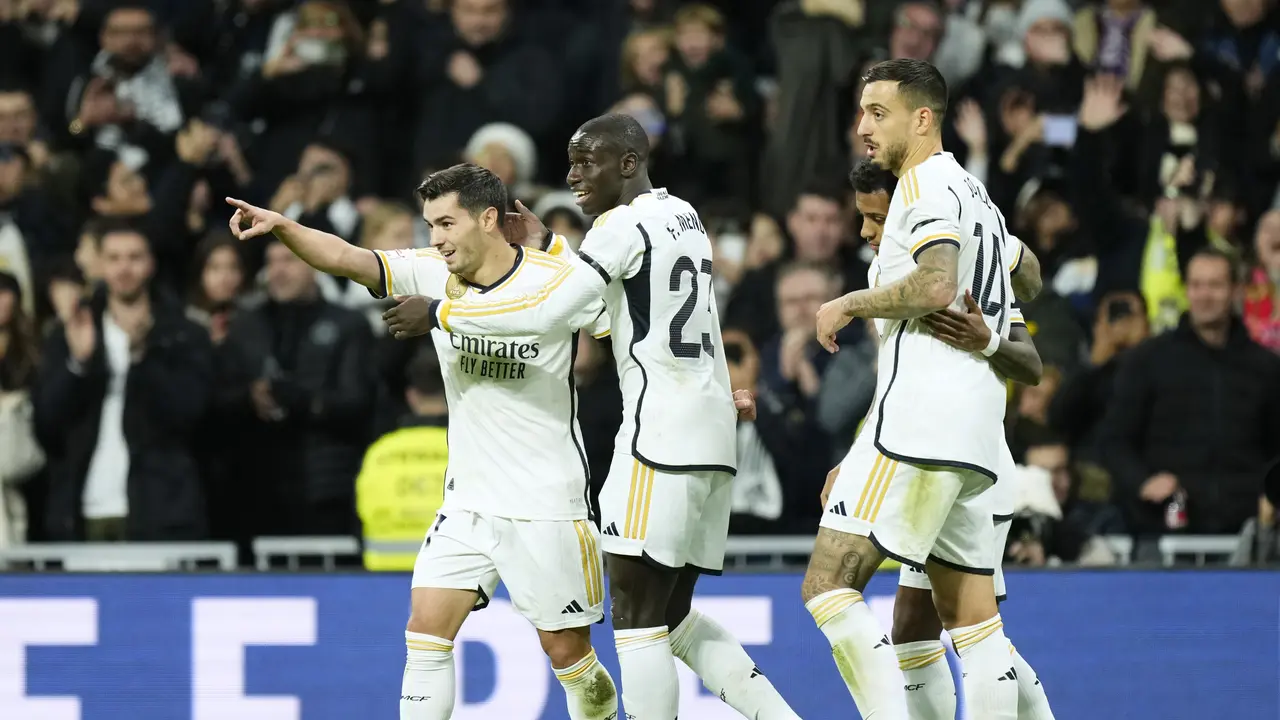 Selebrasi pemain Real Madrid saat melawan Granada