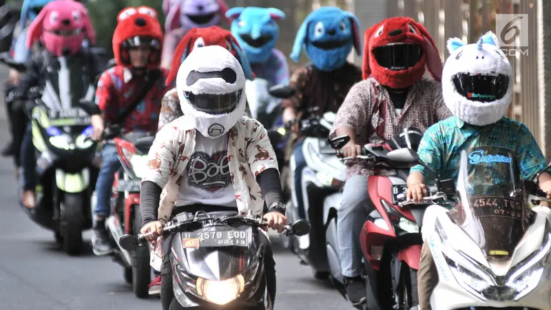 Konvoi Hari Pahlawan Bersama Pemotor Berhelm Elmo