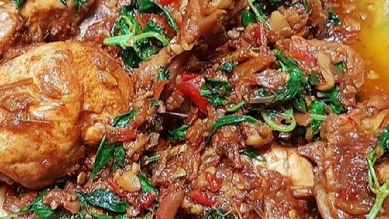 3. Rica-rica Ayam Manado