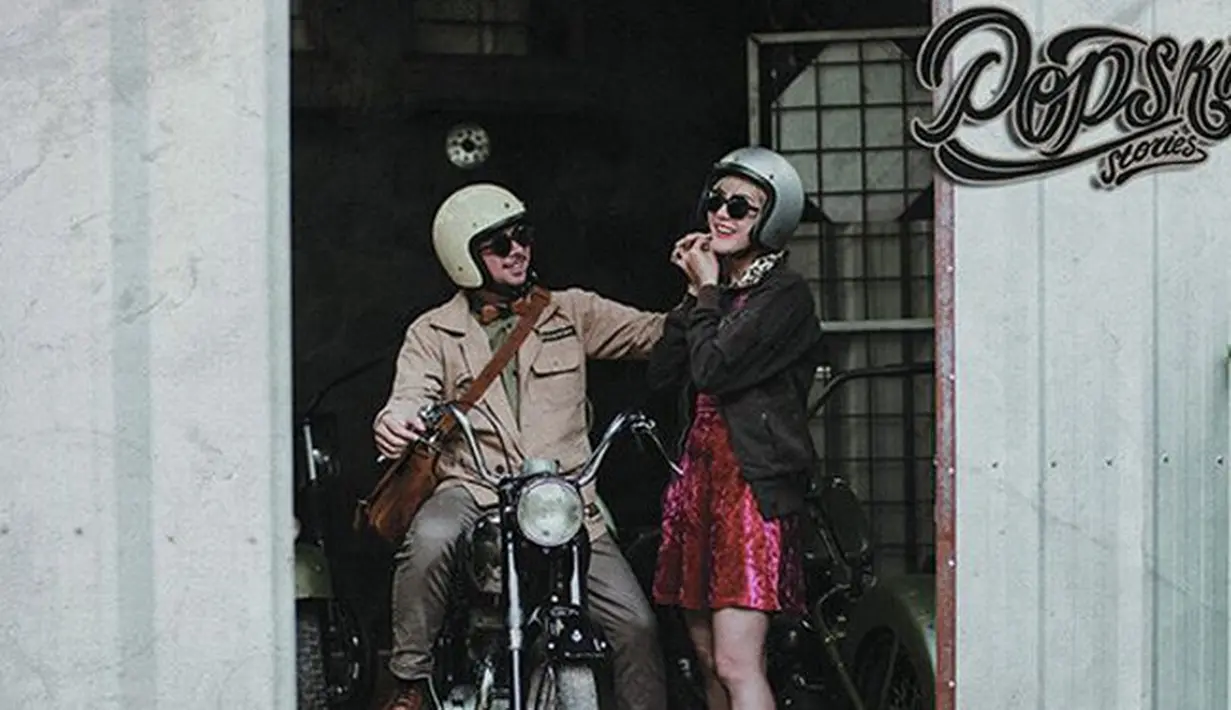 "Saya terima nikah dan kawinnya Poppy Sovia Subhianty binti Tjetjep Syamsudin dengan mas kawin tersebut tunai," ujar Ahmad Gussaoki tegas setelah sempat diulang satu kali. (Instagram/popsovia)