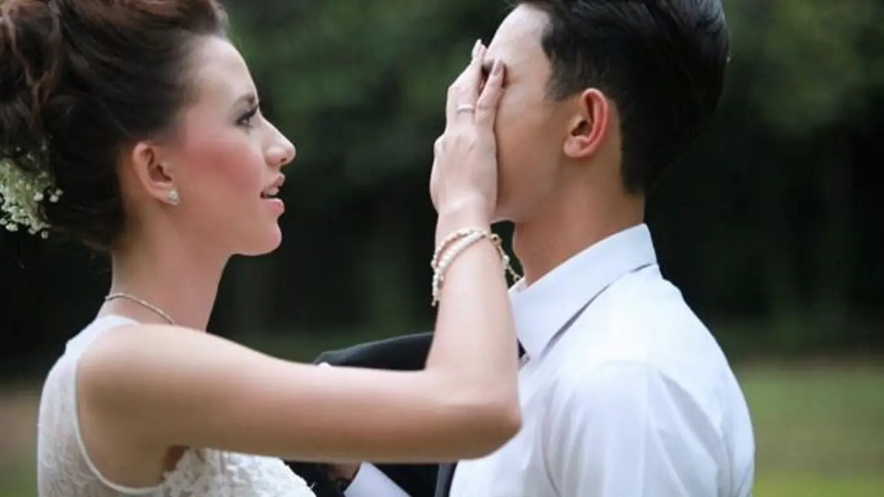 Dahlia Poland dan Fandy Christian