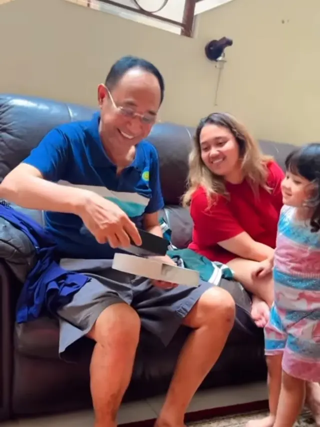 Kiky Sapuri Hamil Anak Pertama