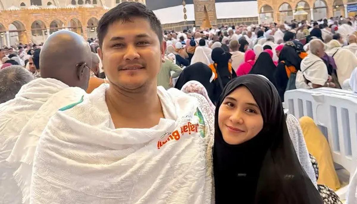 Ryana Dea dan Suami Sempat Terpisah Saat Puncak Haji