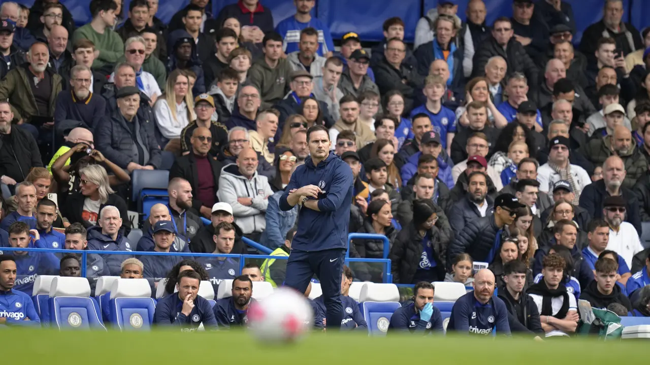 Foto: Reaksi Frank Lampard Setelah Chelsea Telan 3 Kekalahan Beruntun