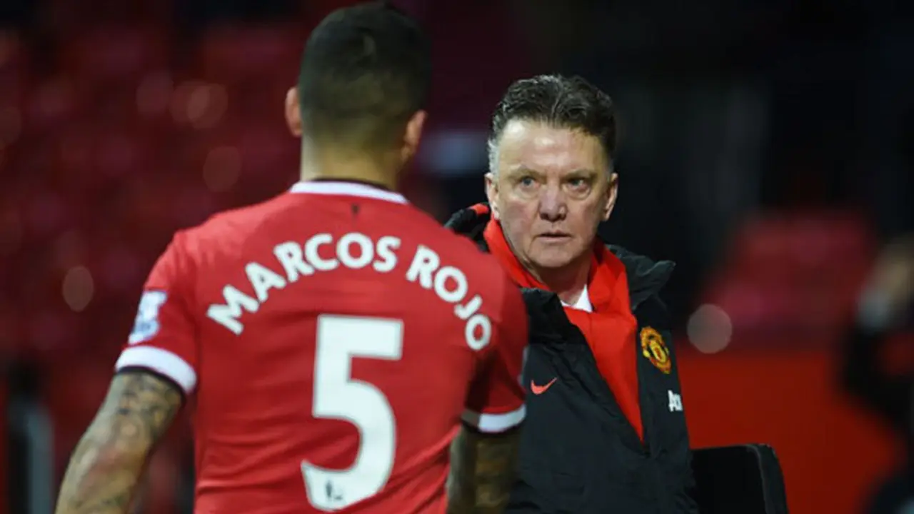 Marcos Rojo dan Louis van Gaal