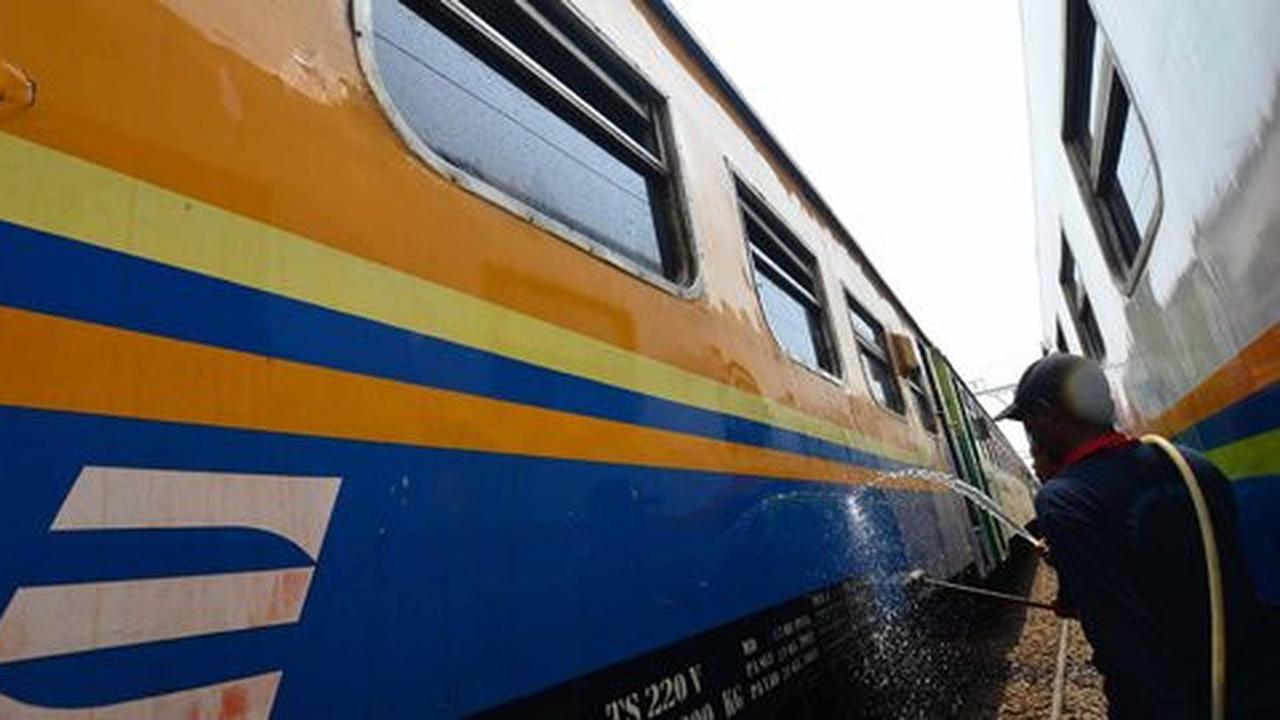 Pengguna kereta banyak, PT KAI bakal tambah 50 gerbong