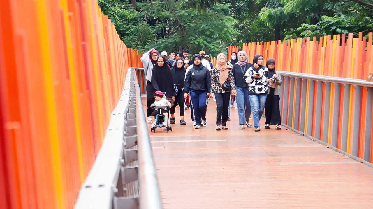 FOTO: Serunya Mengisi Libur Akhir Pekan di Tebet Eco Park
