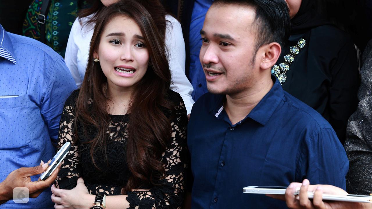 [Bintang] Ruben Onsu - Ayu Ting Ting