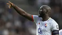 Pemain Belgia, Romelu Lukaku melakukan selebrasi setelah mencetak gol kedua timnya ke gawang Estonia pada laga Grup F Kualifikasi Euro 2024 yang berlangsung di A. Le Coq Arena, Tallinn, Estonia, Rabu (21/06/2023) dini hari WIB. Lukaku sukses mencetak dua gol untuk kemenangan 3-0 Belgia. (AP Photo/Pavel Golovkin)