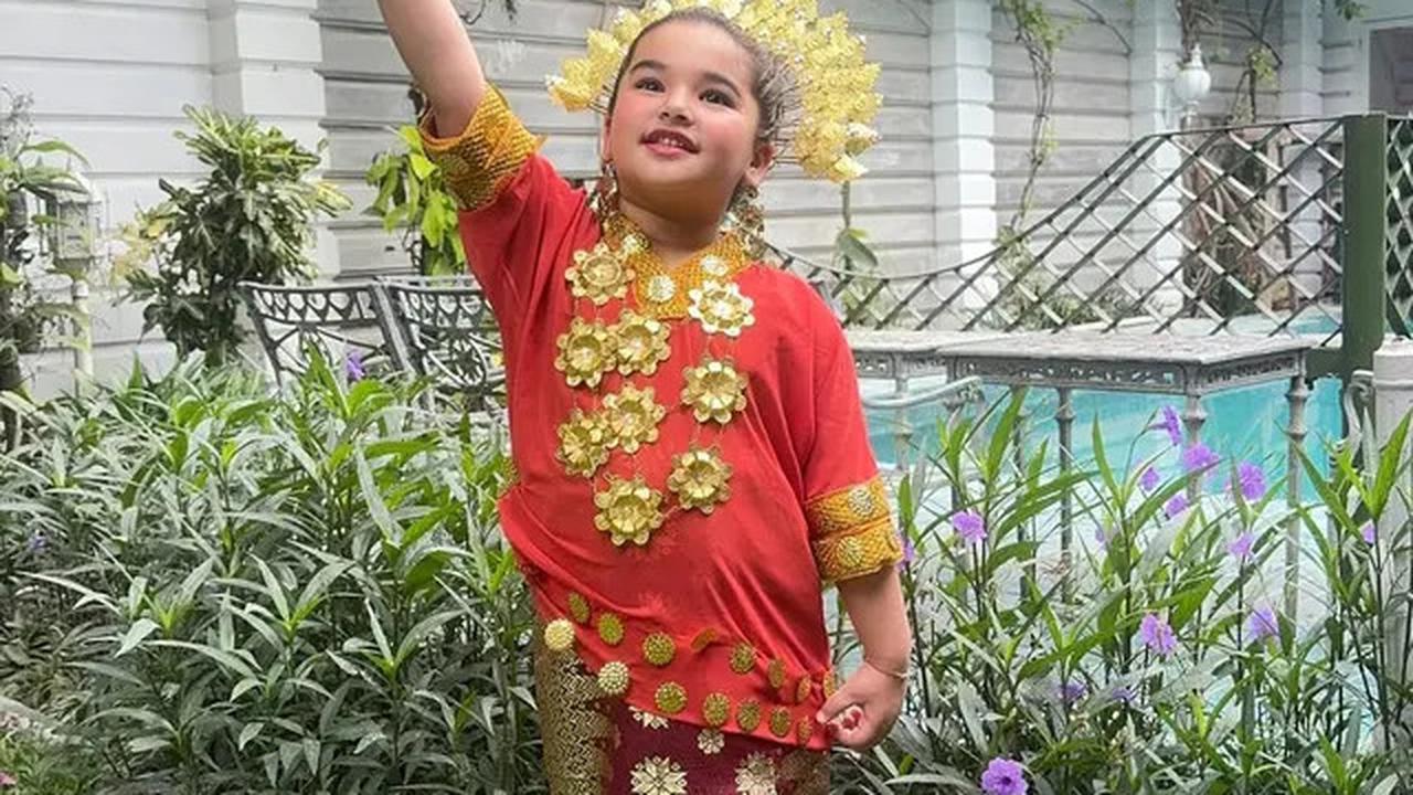 8 Potret Rumah Tasya Farasya, Padukan Desain Klasik Glamor dengan Sentuhan Personal