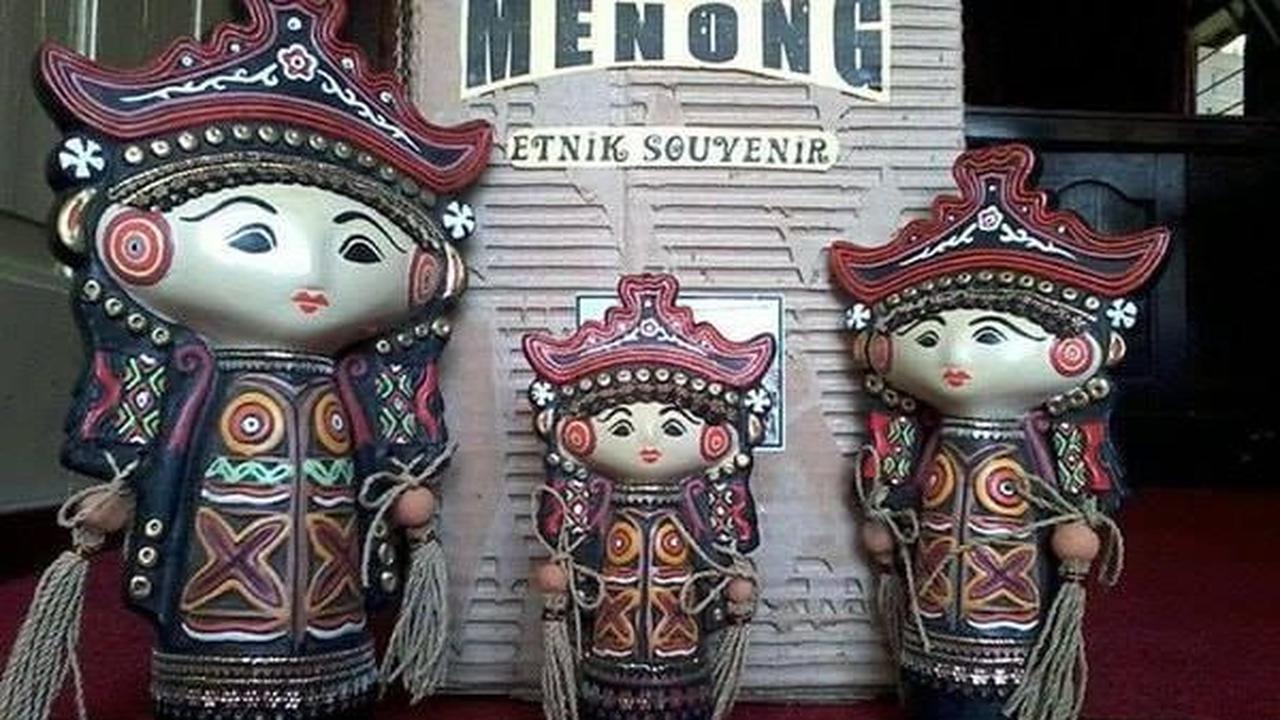 Terbuat dari Keramik