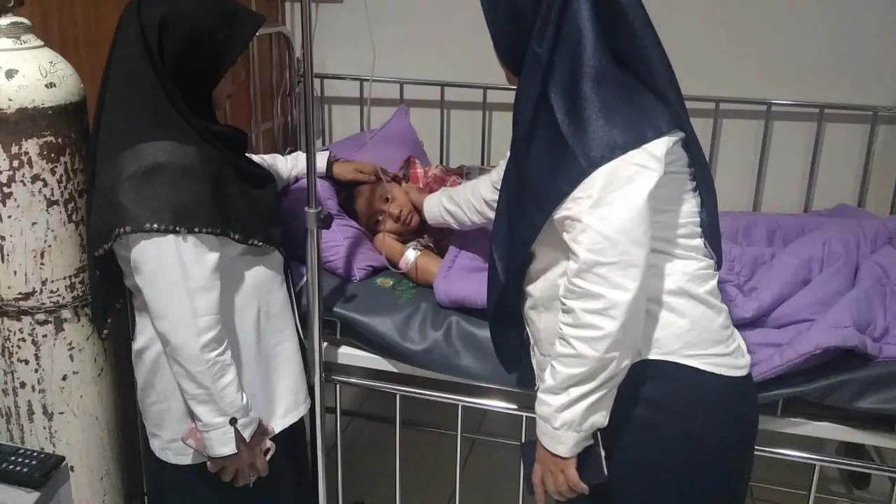 3 Bocah di Palembang Diduga Keracunan Usai Makan Bakso Bakar di Pinggir Jalan