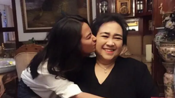 Vanessa Angel dan Rachmawati Soekarnoputri