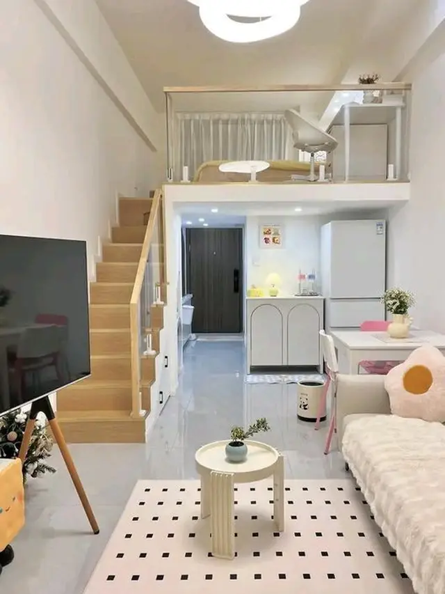 Ruang Tamu Ala Korea dengan Kamar Mezzanine