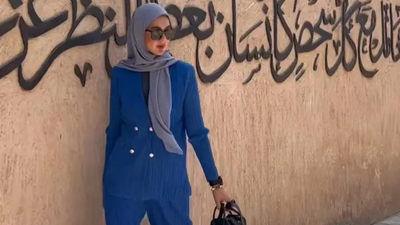 6 Pesona Paula Verhoeven Berhijab, Liburan Stylish di Dubai Tanpa Baim Wong