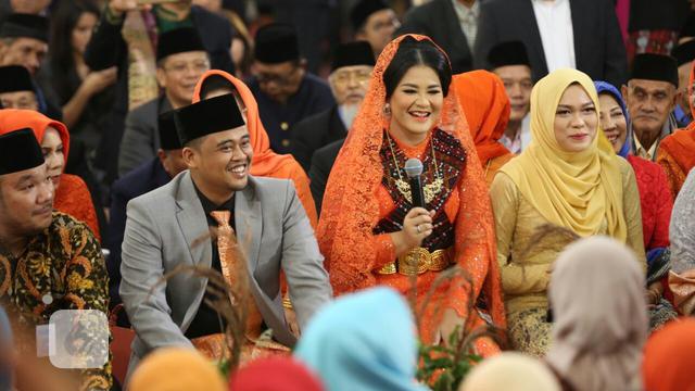 Kahiyang Pakai Kebaya Merah Di Pesta Adat Terakhir Apa Artinya Fashion Beauty Liputan6 Com
