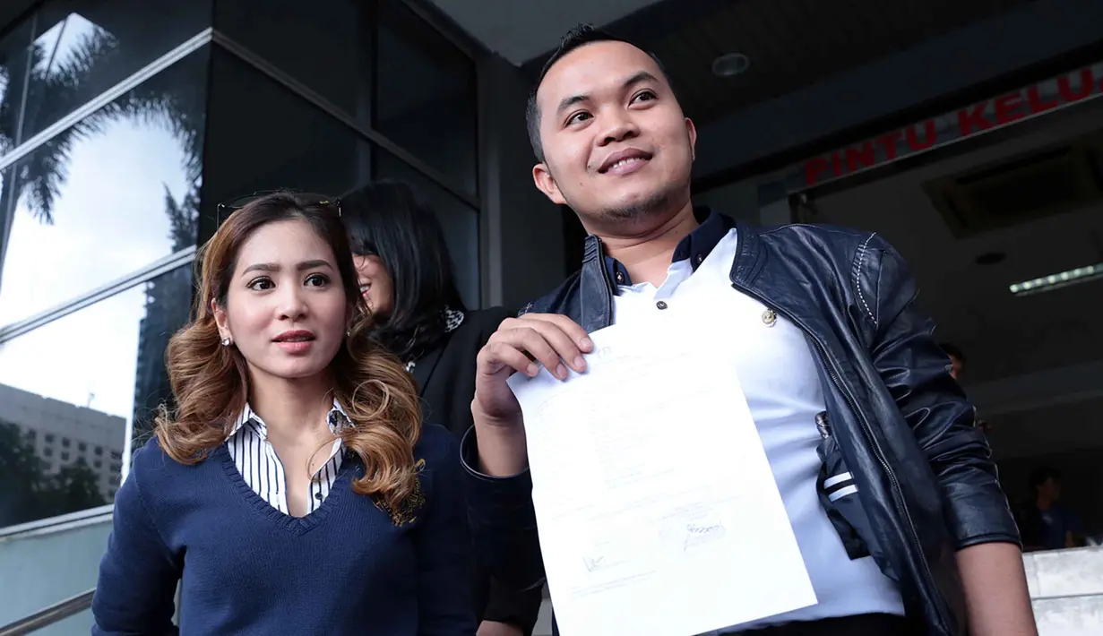 Hari yang diduga melakukan penipuan, beberapa waktu lalu itu dijerat dengan pasal 378 KUHP tentang penipuan atau pasal 3,4, dan 5 tentang tindak pidana pencucian uang (TPPU). (Deki Prayoga/Bintang.com)