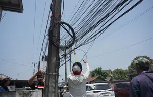 Jartatel Sapu Bersih Kabel Optik Semrawut Tanpa Bebani APBD
