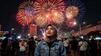 12 Prompt Gemini Ai Background Kembang Api, Hasilnya Tampak Nyata dan Dramatis