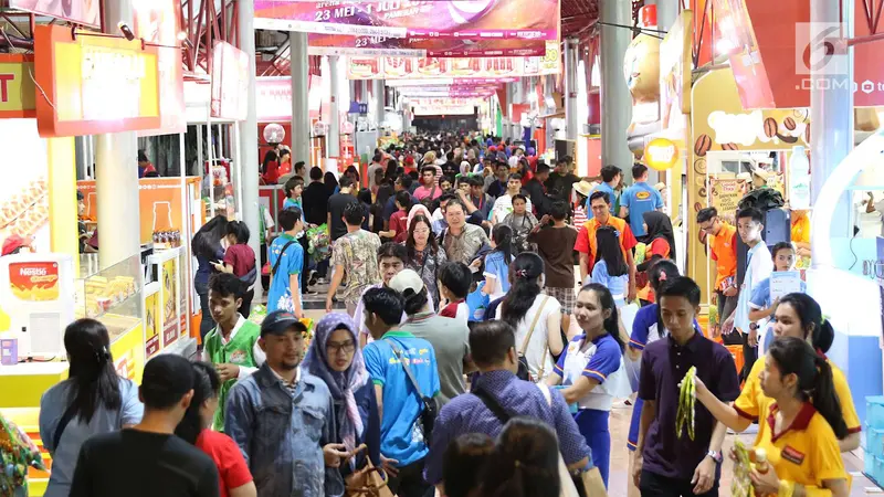 Ribuan Pengunjung Ramaikan Hari Pertama Jakarta Fair 2018