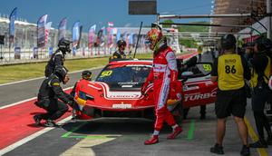 Sean Gelael berhasil meraih dua podium pada Race 1 pada putaran kedua GT World Challenge Asia (GTWCA) di Sirkuit Mandalika, Sabtu (02/05/2026). (dok. Corcom The Mandalika GP)