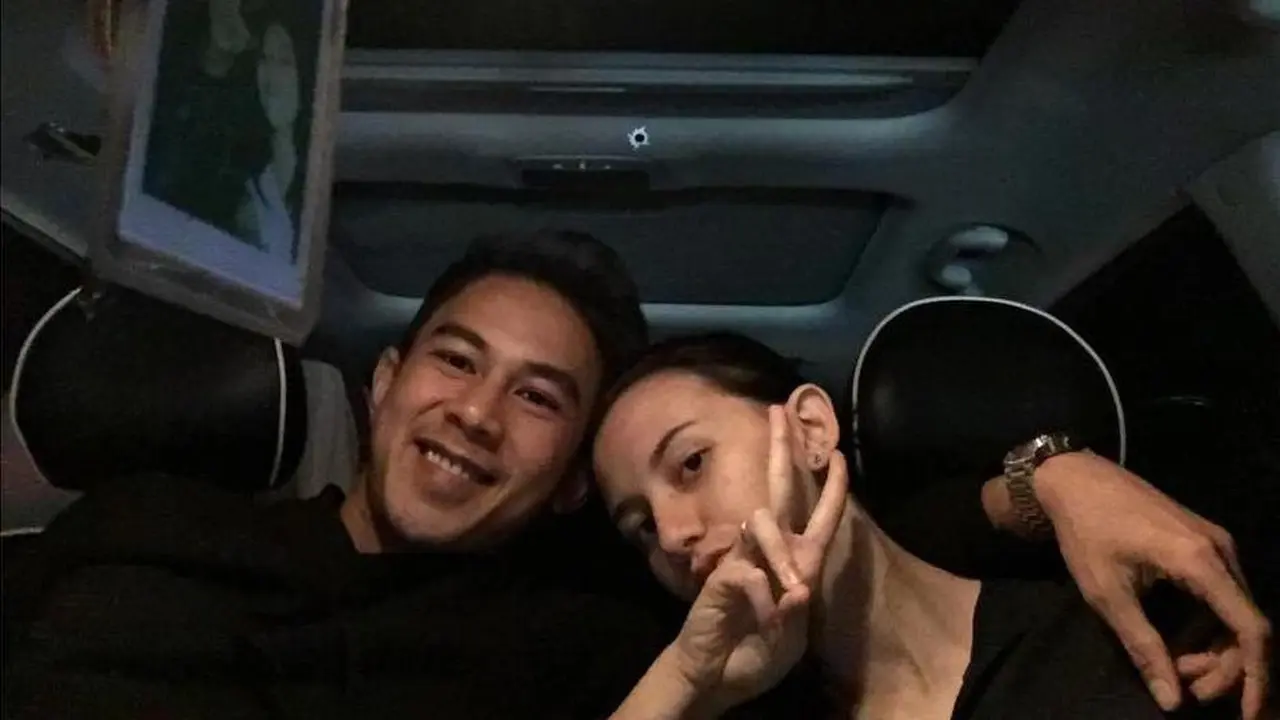 Dahlia Poland dan Fandy Christian