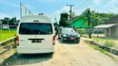 "Jadi kita baru mengumpulkan data-data jalan-jalan kabupaten dan kota, jalan-jalan provinsi yang rusak parah karena anggaran yang ada di provinsi maupun kabupaten/kota tidak banyak mengarahkan pada pembangunan infrastruktur," jelasnya. (Foto: Laily Rachev - Biro Pers Sekretariat Presiden)