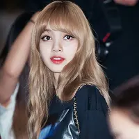 (Instagram/lisa.blackpink)