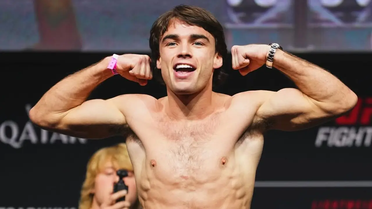 Petarung UFC, Luke Riley.