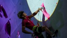 Ardana Cikal Damarwulan meraih medali emas sport climbing nomor lead putra SEA Games 2025 di Thailand. (Doc FPTI)