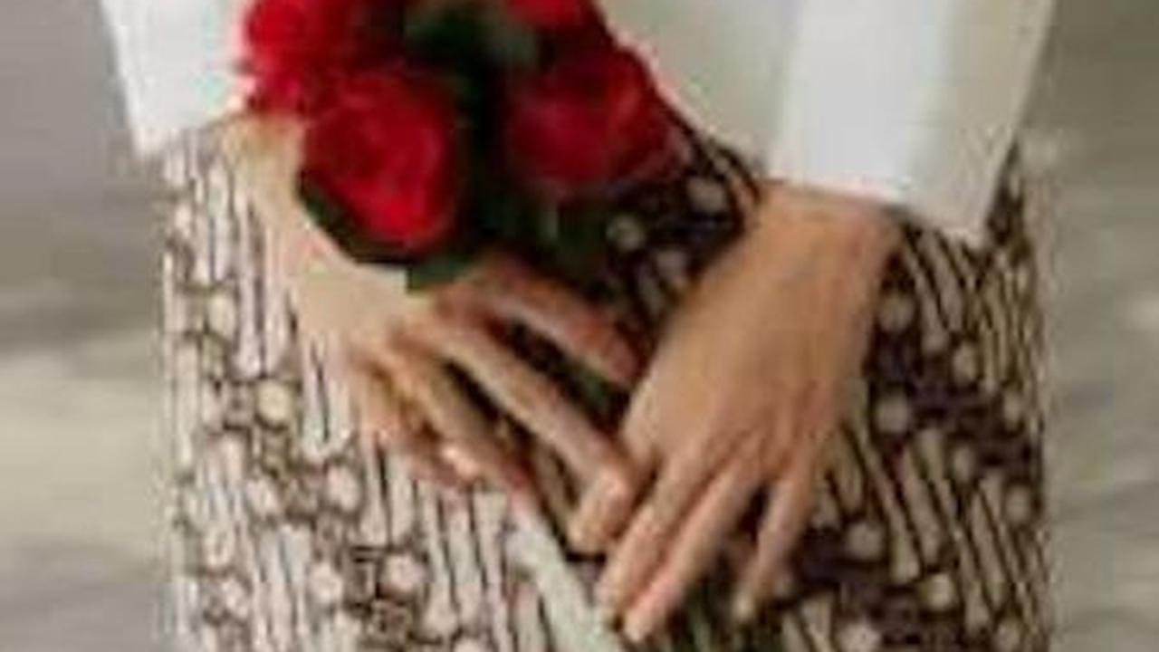 <b>&nbsp;Kebaya Janggan By&nbsp;</b><span style="border-color: rgba(229,231,235,var(--tw-border-opacity)); --tw-border-opacity: 1; --tw-shadow: 0 0 #0000; --tw-ring-inset: var(--tw-empty, ); --tw-ring-offset-width: 0px; --tw-ring-offset-color: #fff; --tw-